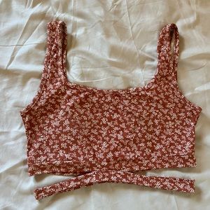 Orange and white flowered cutout crop top by Endless Blu Size L